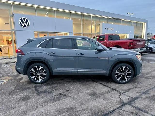 2026 Volkswagen Atlas Cross Sport SEL Premium R-Line
