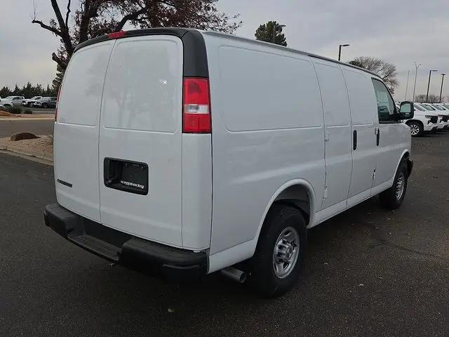 2025 Chevrolet Express Cargo Van RWD 2500 Regular Wheelbase WT