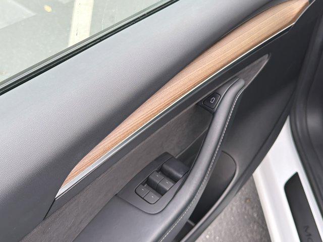 2022 Tesla Model 3 Long Range Dual Motor All-Wheel Drive