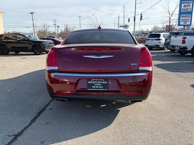 2021 Chrysler 300 Touring L