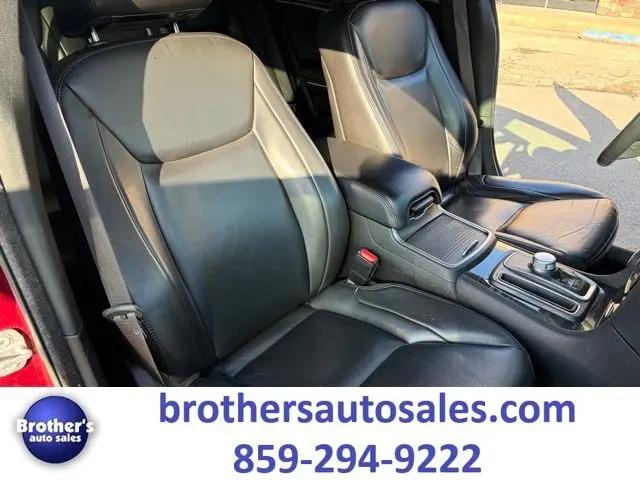 2021 Chrysler 300 Touring L