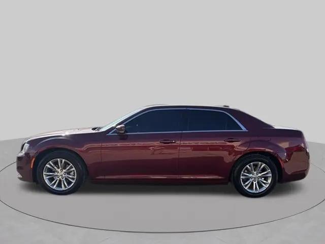 2021 Chrysler 300 Touring L