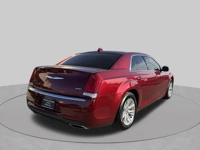 2021 Chrysler 300 Touring L