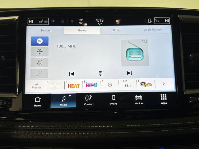 2026 Chrysler Pacifica Select