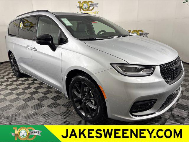 2026 Chrysler Pacifica Select for sale in Cincinnati, OH