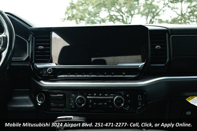 2022 Chevrolet Silverado 1500 4WD Crew Cab Short Bed LTZ