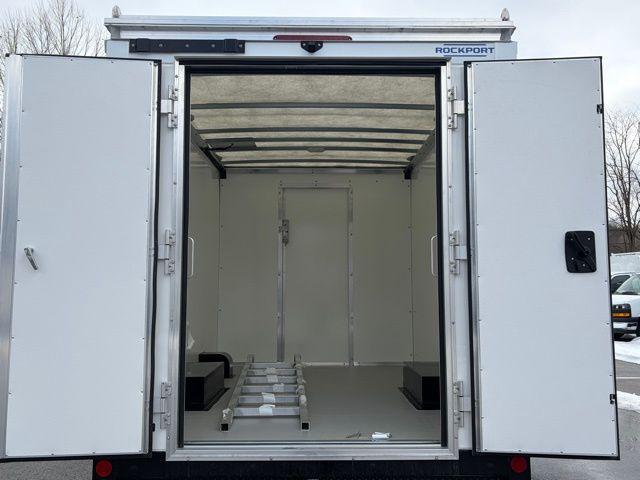 2025 Chevrolet Express Cutaway Work Van
