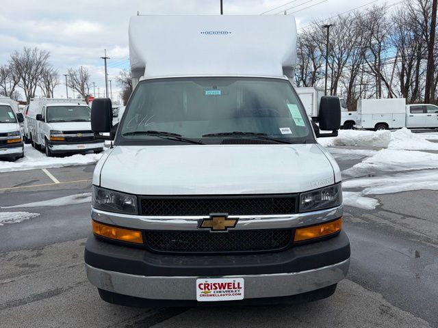 2025 Chevrolet Express Cutaway Work Van