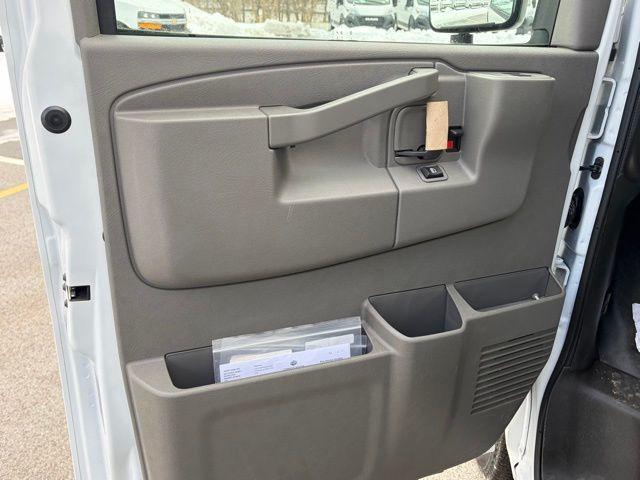 2025 Chevrolet Express Cutaway Work Van