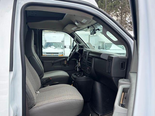 2025 Chevrolet Express Cutaway Work Van