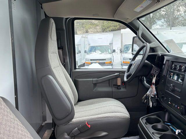 2025 Chevrolet Express Cutaway Work Van