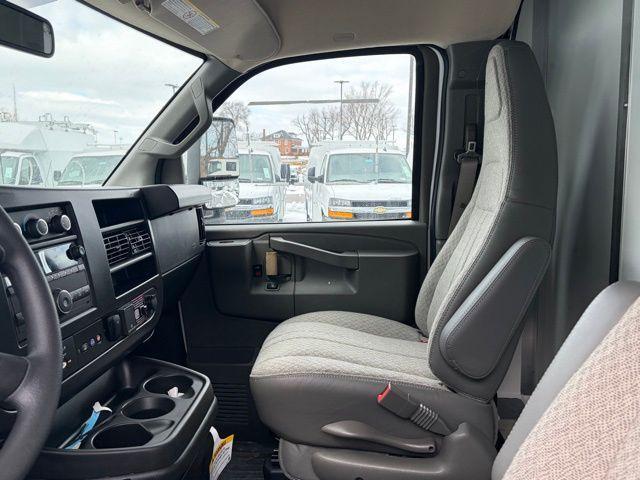 2025 Chevrolet Express Cutaway Work Van