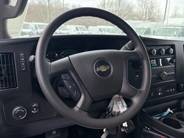 2025 Chevrolet Express Cutaway Work Van