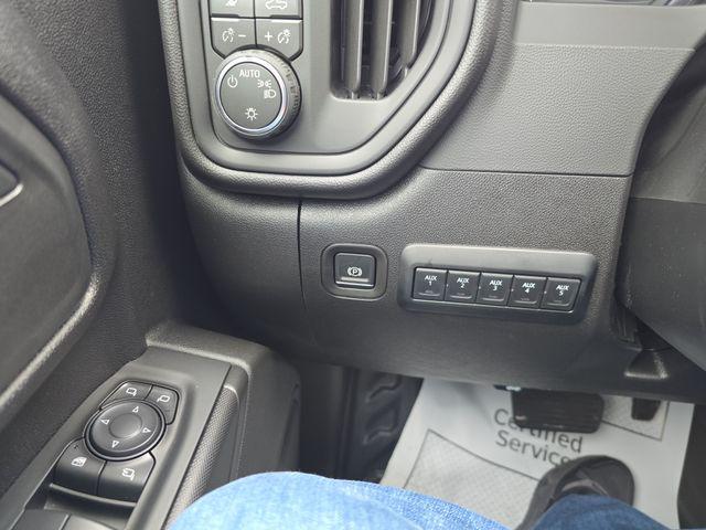 2026 Chevrolet Silverado 3500HD Crew Cab, Long Bed, WT Dual Rear Wheel, RWD