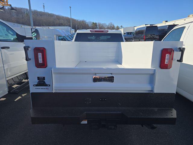 2026 GMC Sierra 2500HD Crew Cab, Long Bed, Pro, 4WD