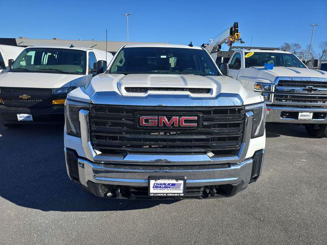 2026 GMC Sierra 2500HD Crew Cab, Long Bed, Pro, 4WD