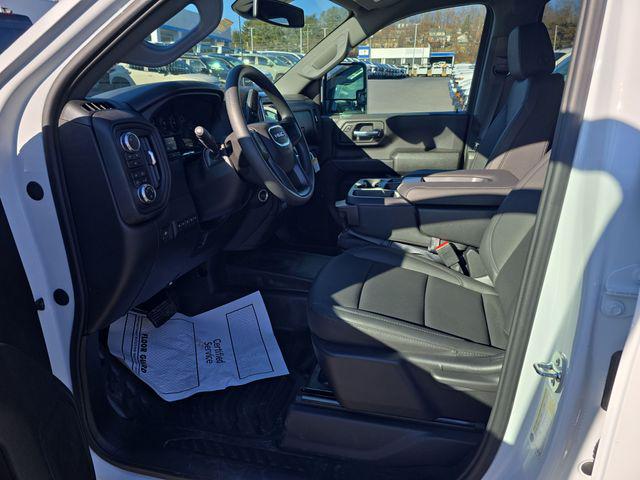 2026 GMC Sierra 2500HD Crew Cab, Long Bed, Pro, 4WD