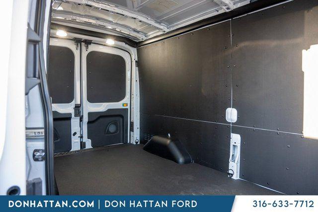 2026 Ford Transit Cargo Van Base