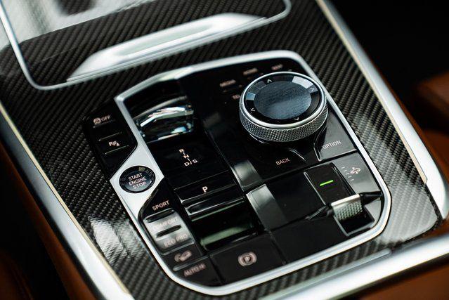 2026 BMW X7 M60i