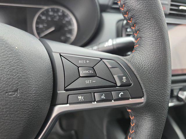 2025 Nissan Versa 1.6 SR