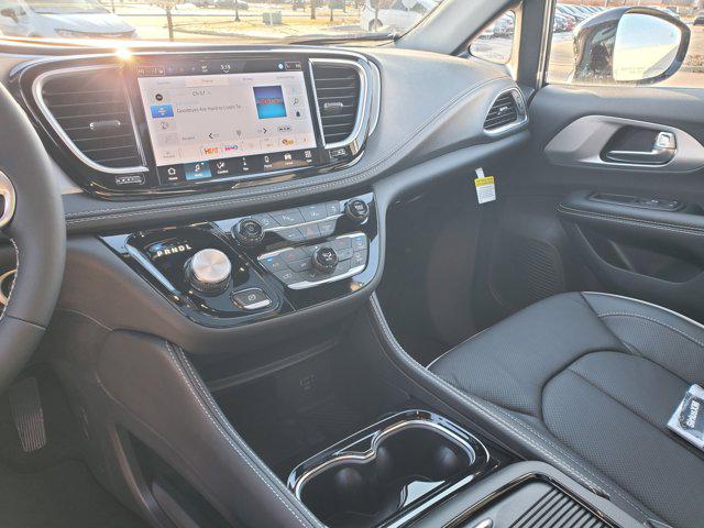 2026 Chrysler Pacifica Limited AWD