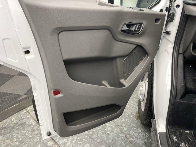 2025 Ford Transit Cutaway Base