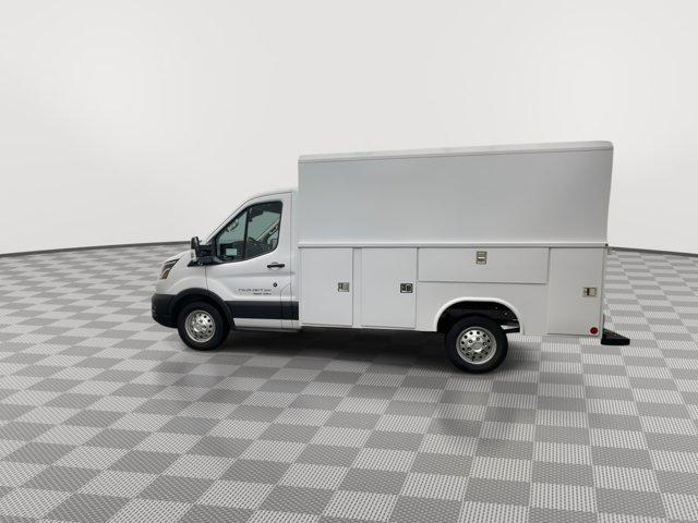 2025 Ford Transit Cutaway Base