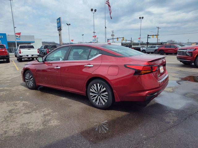 2023 Nissan Altima SV FWD