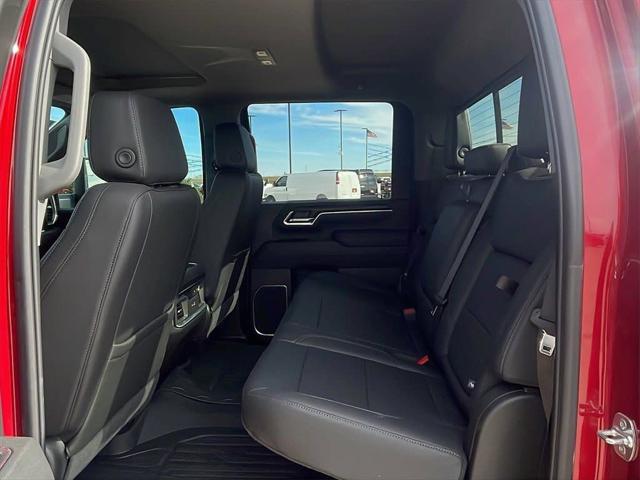 2025 GMC Sierra 2500HD 4WD Crew Cab Standard Bed SLT