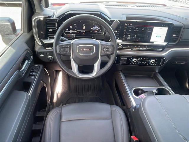 2025 GMC Sierra 2500HD 4WD Crew Cab Standard Bed SLT