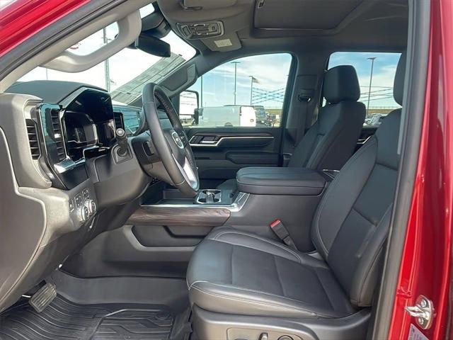 2025 GMC Sierra 2500HD 4WD Crew Cab Standard Bed SLT