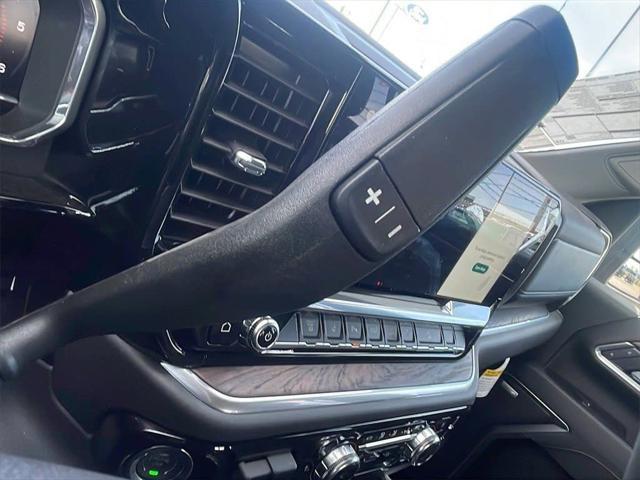2025 GMC Sierra 2500HD 4WD Crew Cab Standard Bed SLT