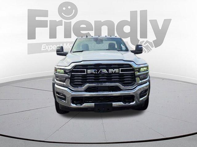 2026 RAM Ram 5500 Chassis Cab RAM 5500 TRADESMAN CHASSIS REGULAR CAB 4X4 60 CA