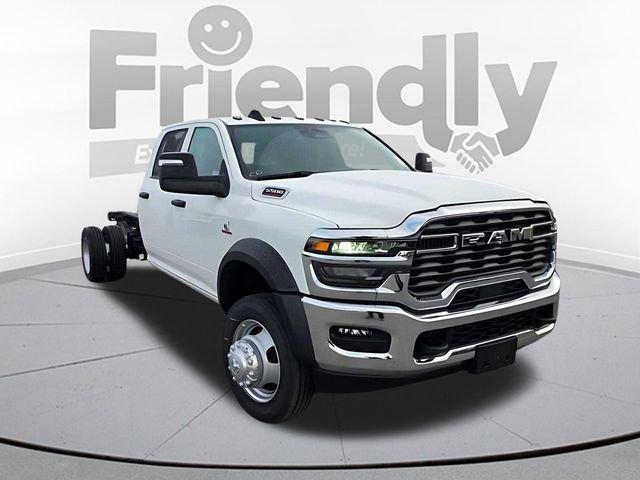 2026 RAM 5500 Chassis RAM 5500 TRADESMAN CHASSIS CREW CAB 4X4 84 CA