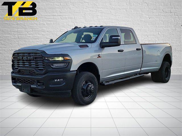 2026 RAM Ram 3500 RAM 3500 TRADESMAN CREW CAB 4X4 8 BOX
