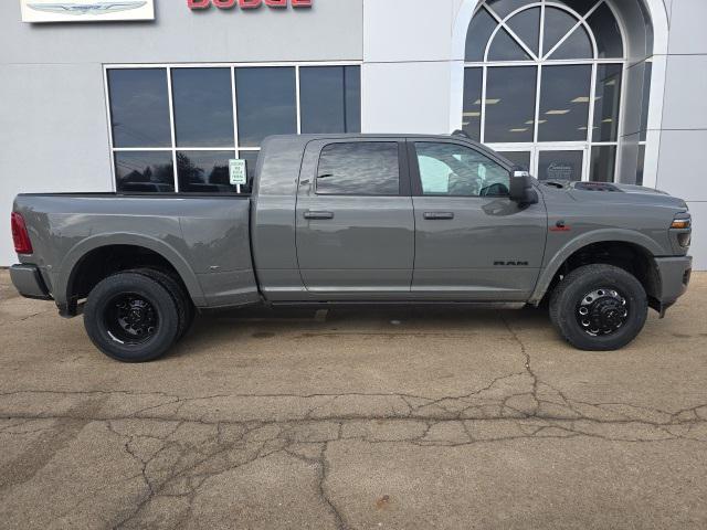 2026 RAM Ram 3500 RAM 3500 LIMITED MEGA CAB 4X4 64 BOX