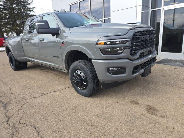 2026 RAM Ram 3500 RAM 3500 LIMITED MEGA CAB 4X4 64 BOX