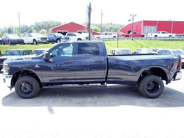 2026 RAM Ram 3500 RAM 3500 TRADESMAN CREW CAB 4X4 8 BOX 2026 RAM Ram 3500 RAM 3500 TRADESMAN CREW CAB 4X4 8 BOX