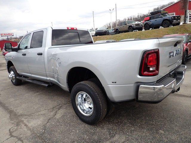 2026 RAM Ram 3500 RAM 3500 TRADESMAN CREW CAB 4X4 8 BOX