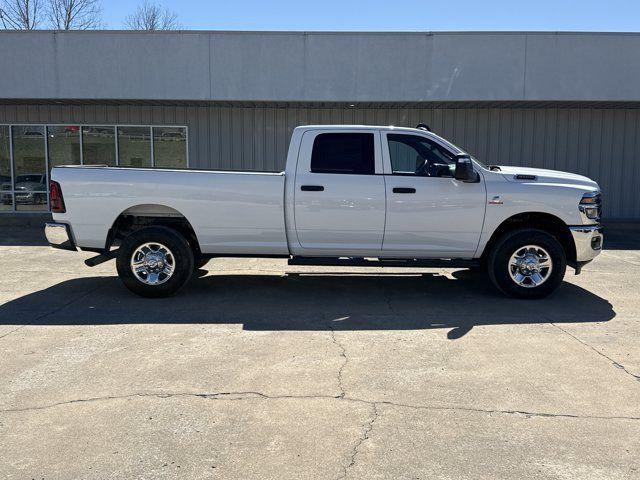 2026 RAM Ram 3500 RAM 3500 TRADESMAN CREW CAB 4X4 8 BOX