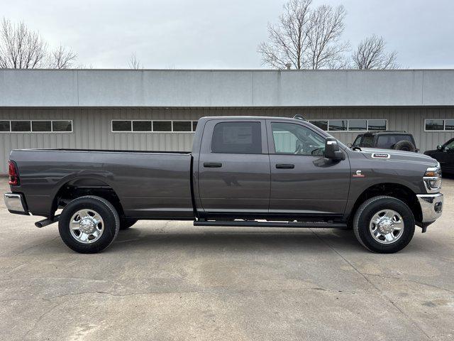 2026 RAM Ram 3500 RAM 3500 TRADESMAN CREW CAB 4X4 8 BOX