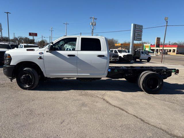 2026 RAM Ram 3500 Chassis Cab RAM 3500 TRADESMAN CREW CAB CHASSIS 4X4 60 CA 2026 RAM Ram 3500 Chassis Cab RAM 3500 TRADESMAN CREW CAB CHASSIS 4X4 60 CA