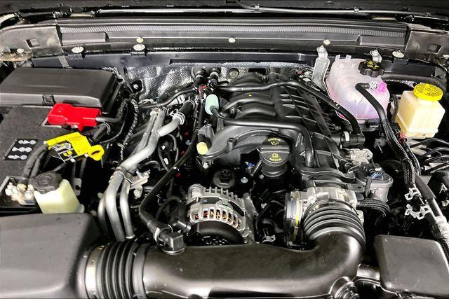 2026 Jeep Gladiator GLADIATOR SAHARA 4X4