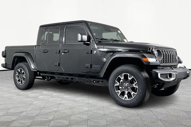 2026 Jeep Gladiator GLADIATOR SAHARA 4X4 2026 Jeep Gladiator GLADIATOR SAHARA 4X4