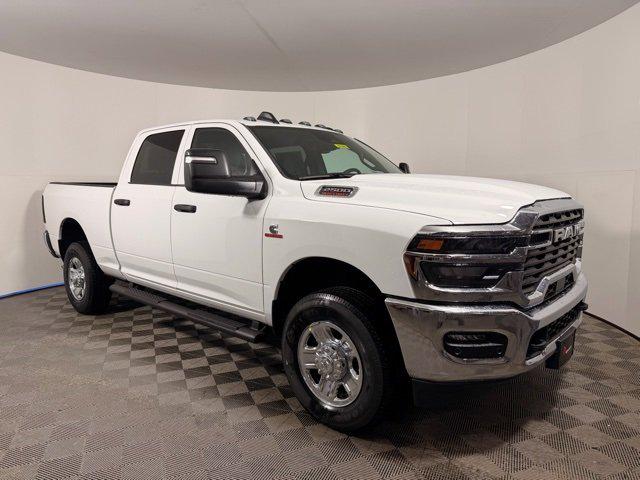 2026 RAM Ram 2500 RAM 2500 TRADESMAN CREW CAB 4X4 64 BOX