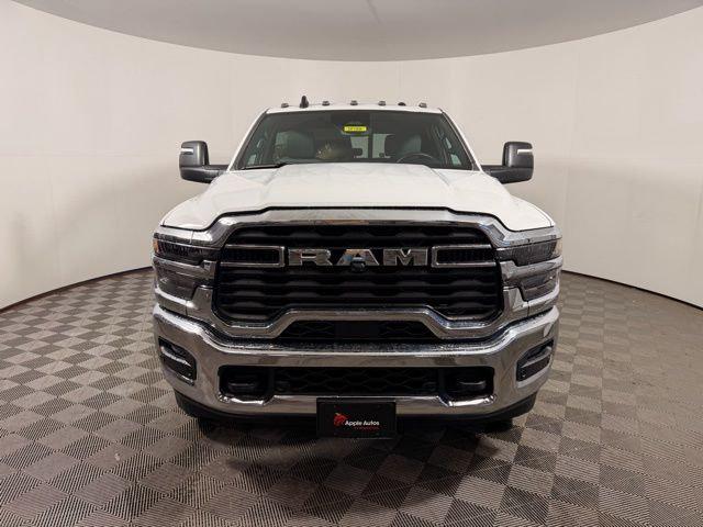2026 RAM Ram 2500 RAM 2500 TRADESMAN CREW CAB 4X4 64 BOX