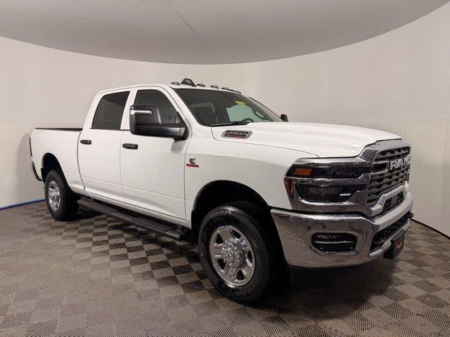 2026 RAM 2500 RAM 2500 TRADESMAN CREW CAB 4X4 64 BOX