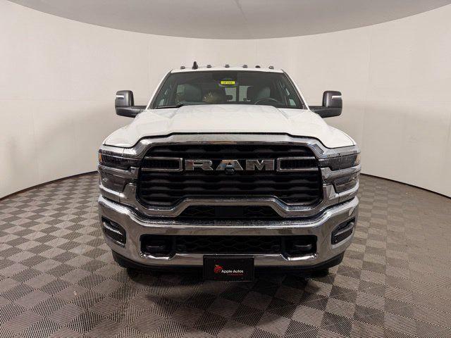 2026 RAM 2500 RAM 2500 TRADESMAN CREW CAB 4X4 64 BOX
