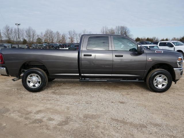 2026 RAM Ram 3500 RAM 3500 TRADESMAN CREW CAB 4X4 8 BOX