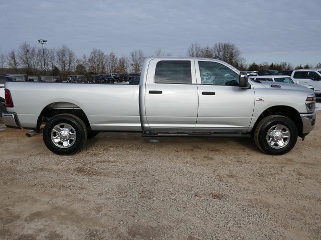 2026 RAM Ram 3500 RAM 3500 TRADESMAN CREW CAB 4X4 8 BOX